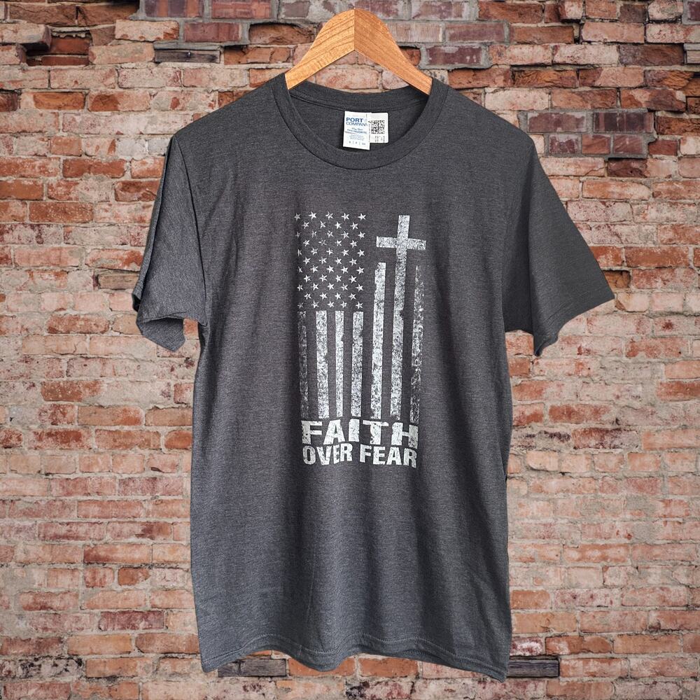 NWT Men's Faith Over Fear Dark Gray T-Shirt Size S